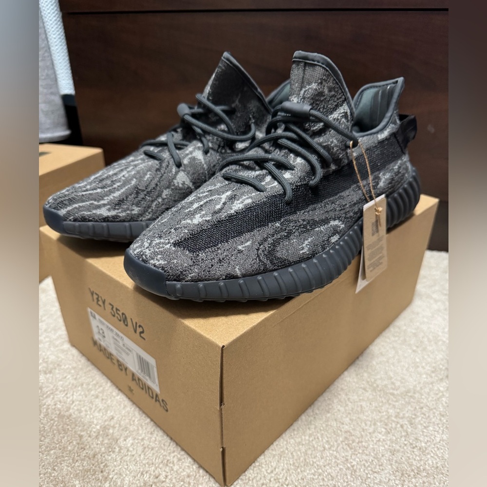 Yeezy brand new size 13